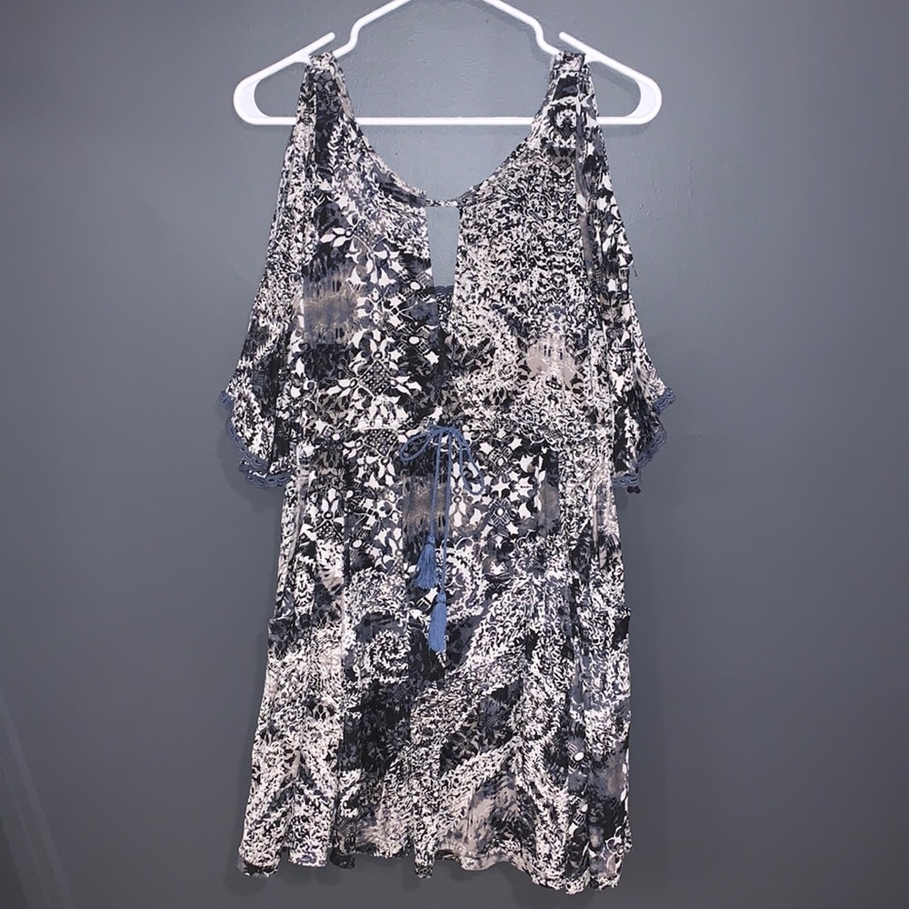 Bohemian Cutout